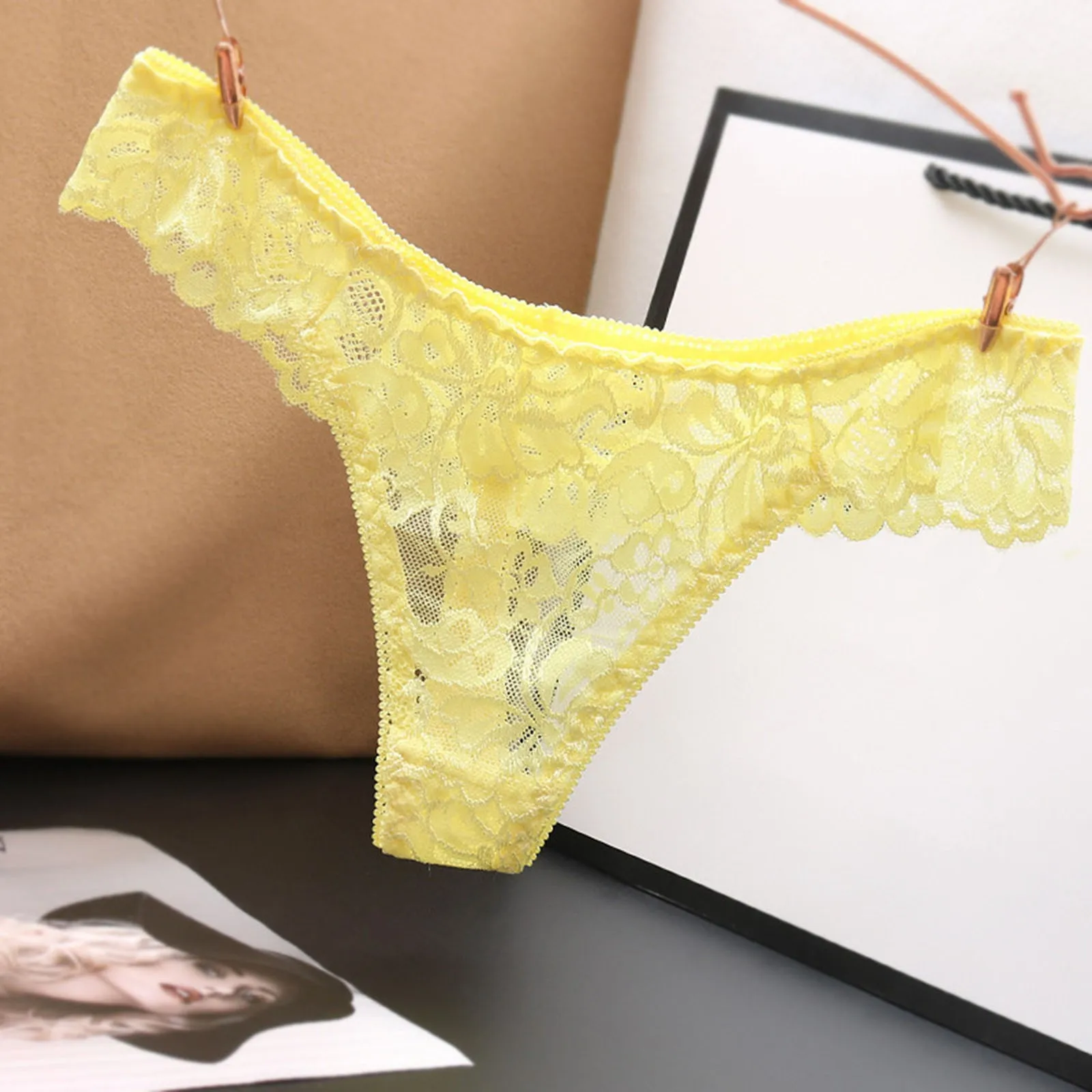 

Lace Floral Thong Panties Women Mesh Hollow Underwear Low Waist Sexy Lingerie Sheer Briefs Sexy G-String Transparent Underpants