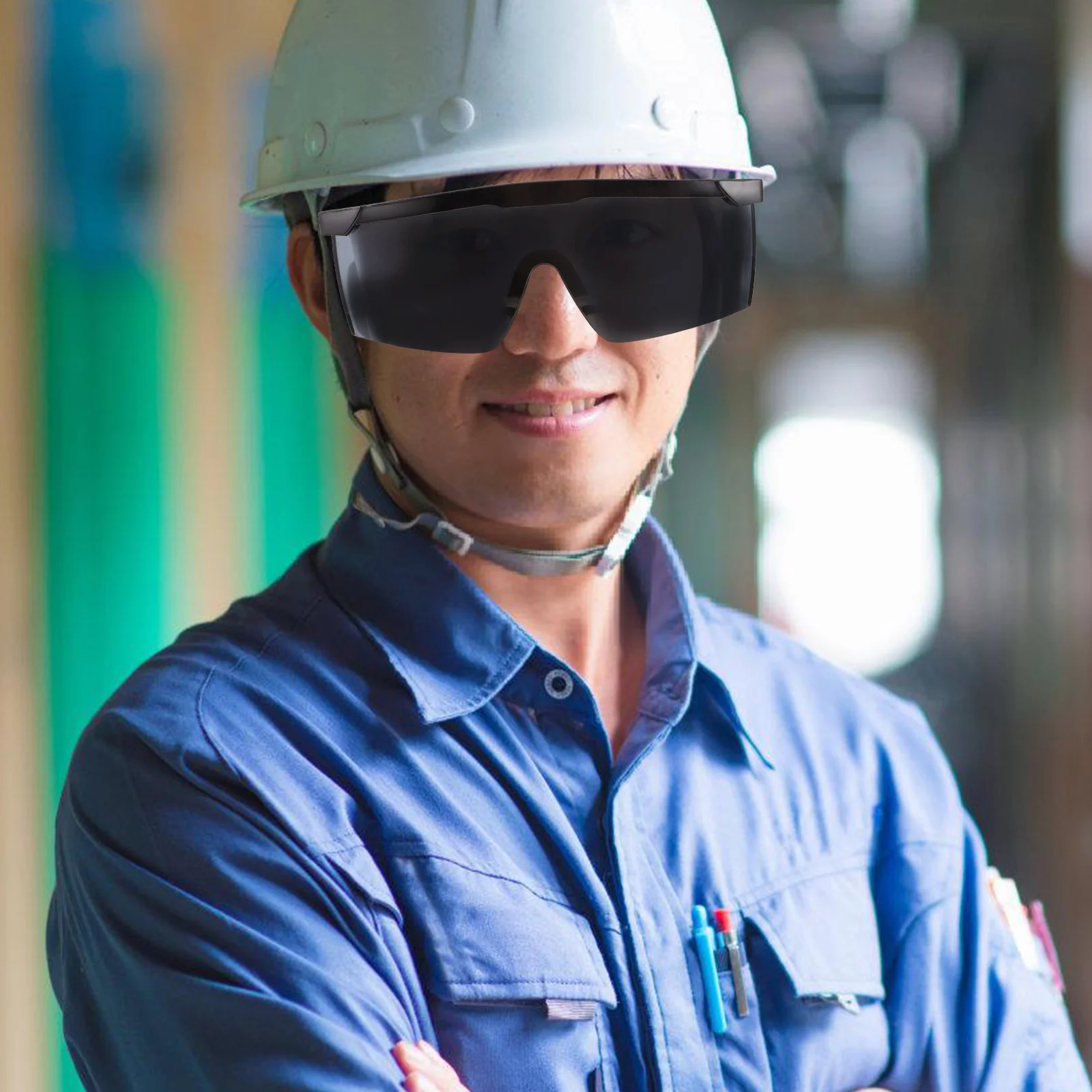 

1pcs Safety Glasses Protective Goggles Welding Equipment Plastic Lens Black Frame Grey Lens Eye Protection Welding Cutting