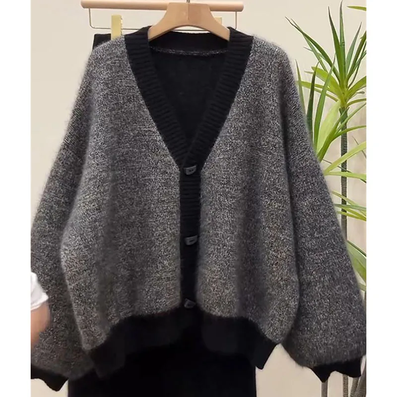 

2025 Female High End V Collar Knitted Top Autumn Winter Ladies Trend Long Sleeves Sweater Korean Women Fashion Cardigan Knitting