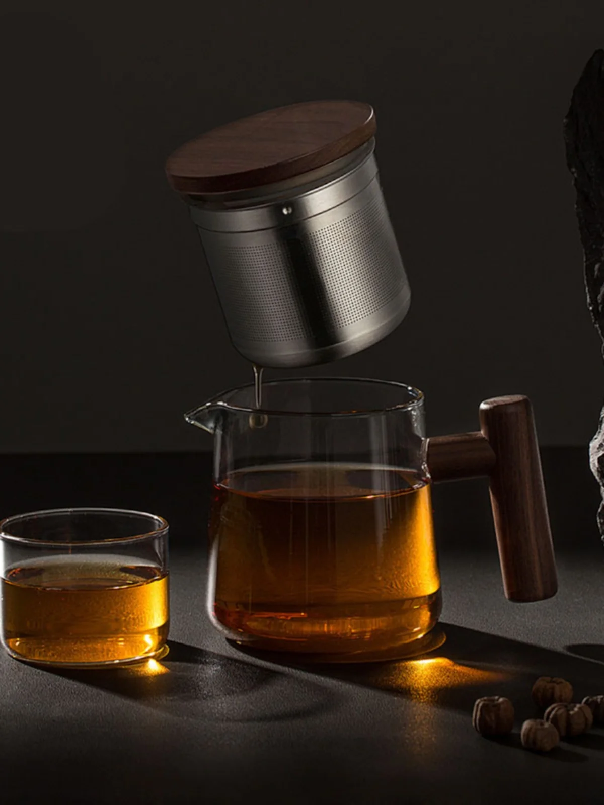 

High Temperature Resistant Glass Tea Pot with Stainl Steel Filter for Brewing Tea at Home Or Office Traditional Chinese Sle
