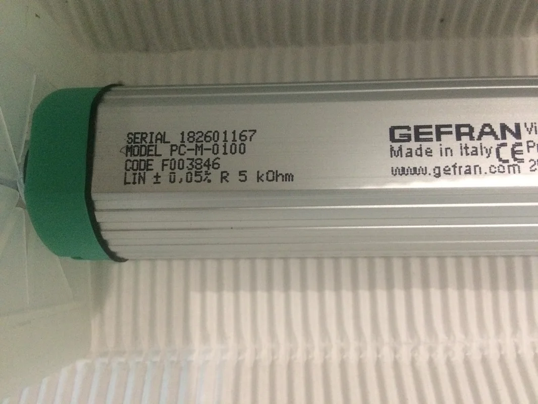 Italy GEFRAN Displacement Sensor LTC-M-0150-S 0000X000X00 New Original