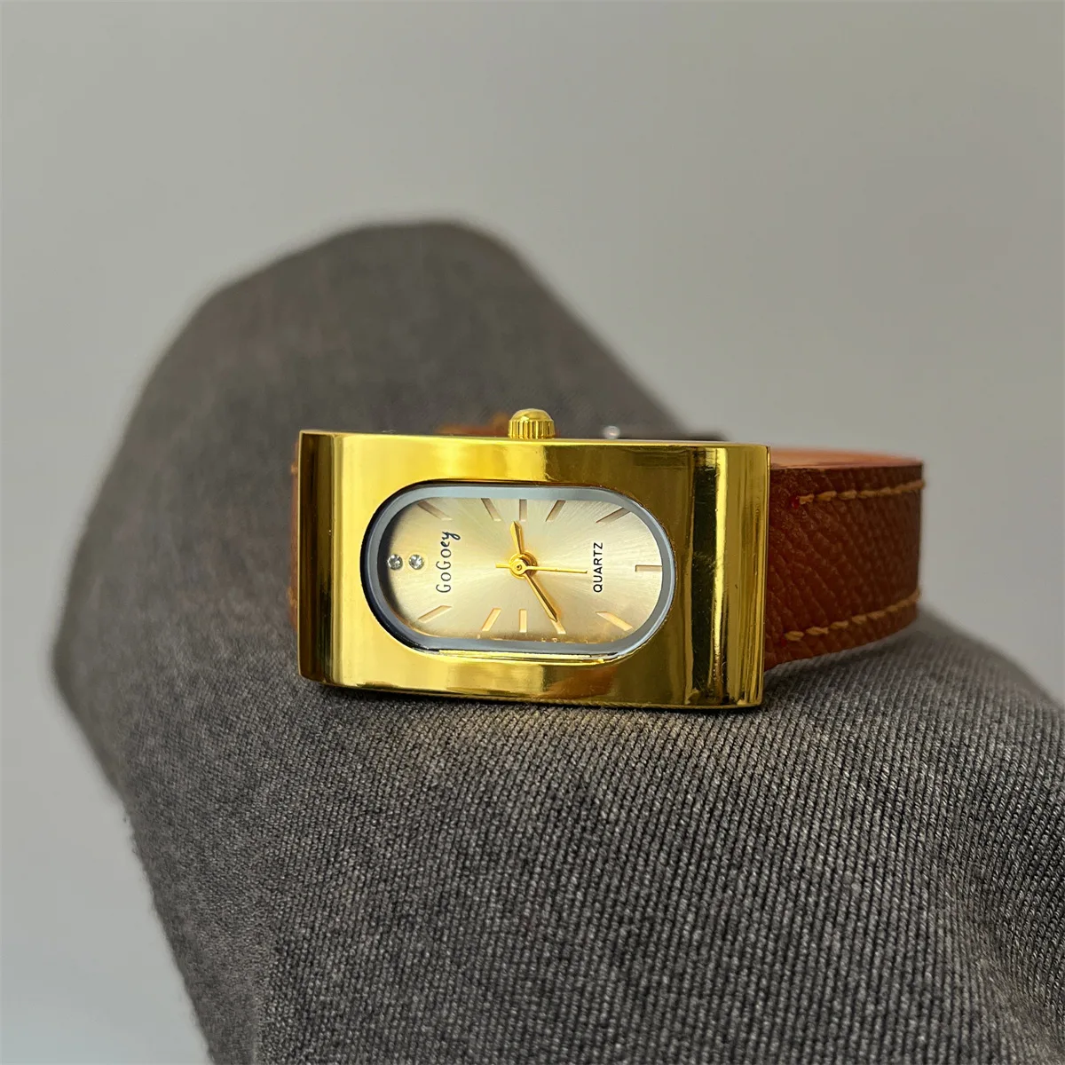 New Rectangle Quartz Watch Fashionable and Luxurious Women's Watch Leather Belt Simple High End Casual Ladies Watches