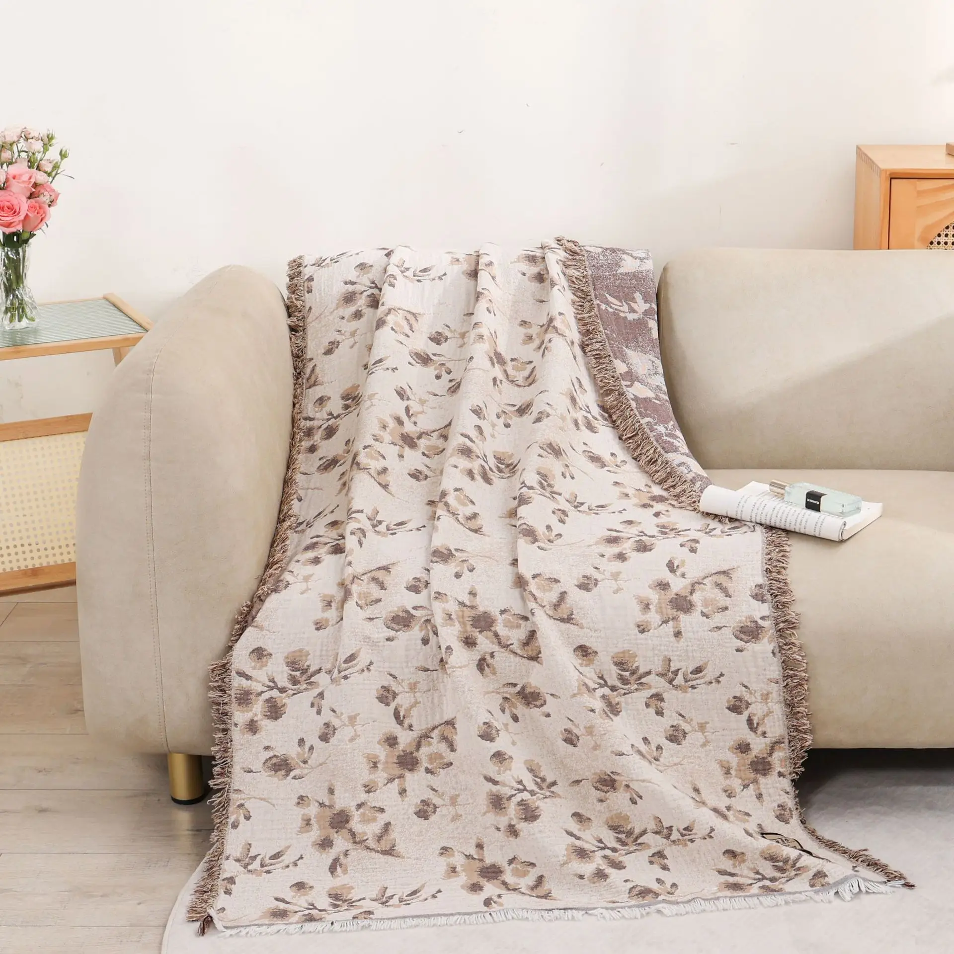 

Floral Bath Towel, Large Towel, Tippet, Cape, for Bathroom, 80*160 cm, Children, Adults, High Quality