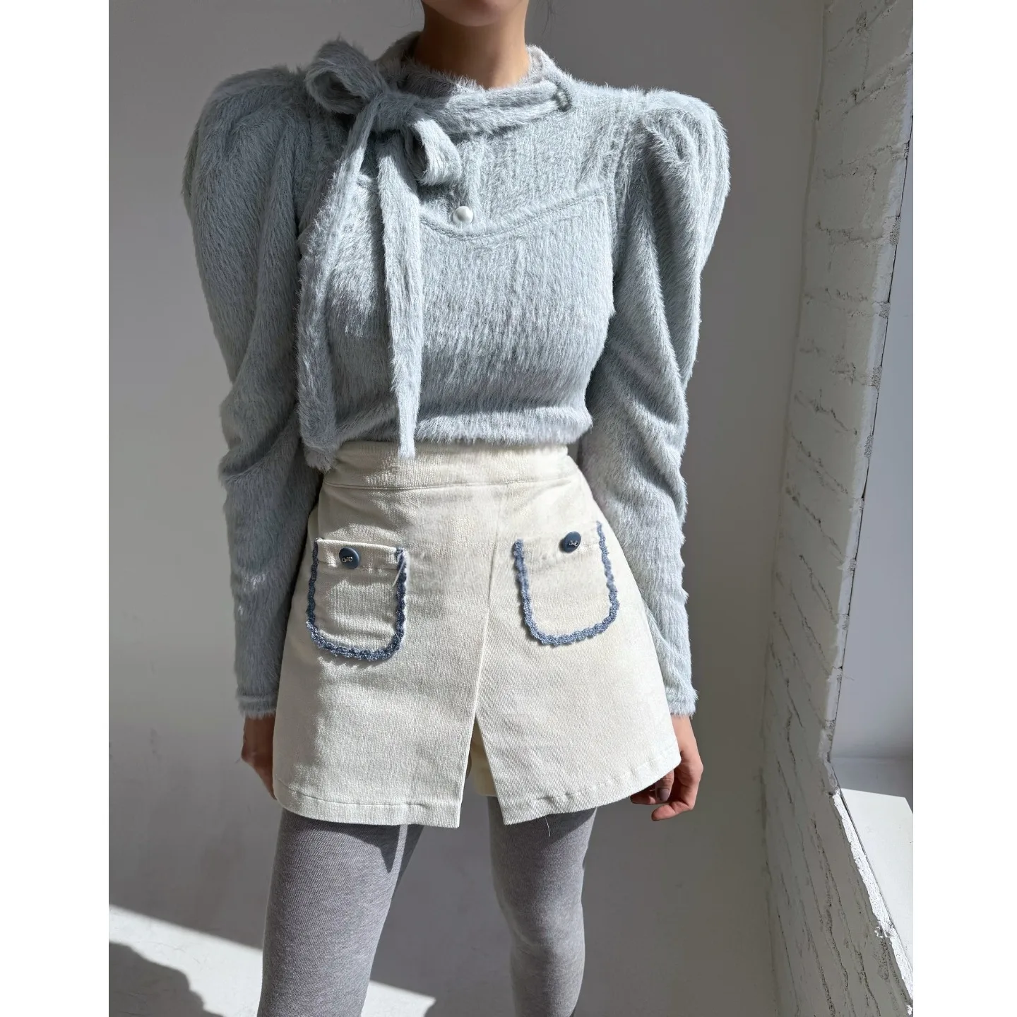 Faionable Pearl Buttoned Furry Jaet And Strap Set Women's Sweet Ele Top Bubble Sve Korean Sle Spring Autumn Winter