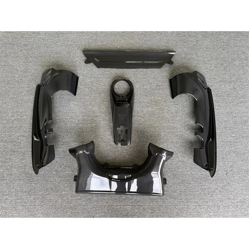 

New 5-piece Plain Carbon Fiber Engine Compartment Kit for 488 GTB Coupe Convertible Version