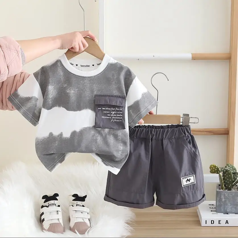 

Boys Summer Sets Kids Baby Clothes 1 To 5 Years Print Pocket Casual Short Sleeve T-shirts And Shorts Two Piece Children Suits