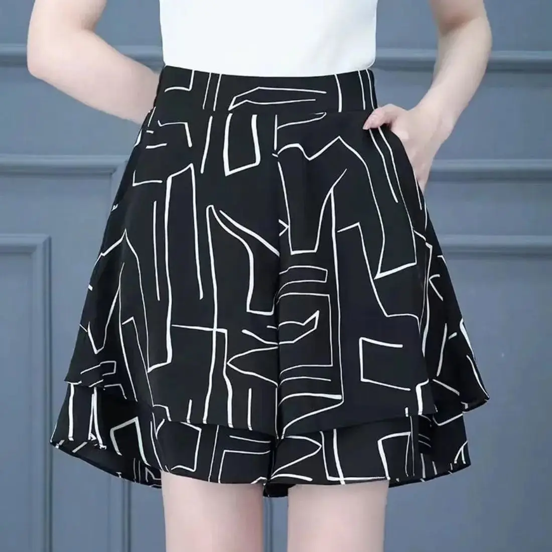 

Female Short Pants Print Wide High Waist Loose Women's Shorts Baggy Classic Y2k Vintage Japanese 2000s Style To Wear Kpop Hot XL