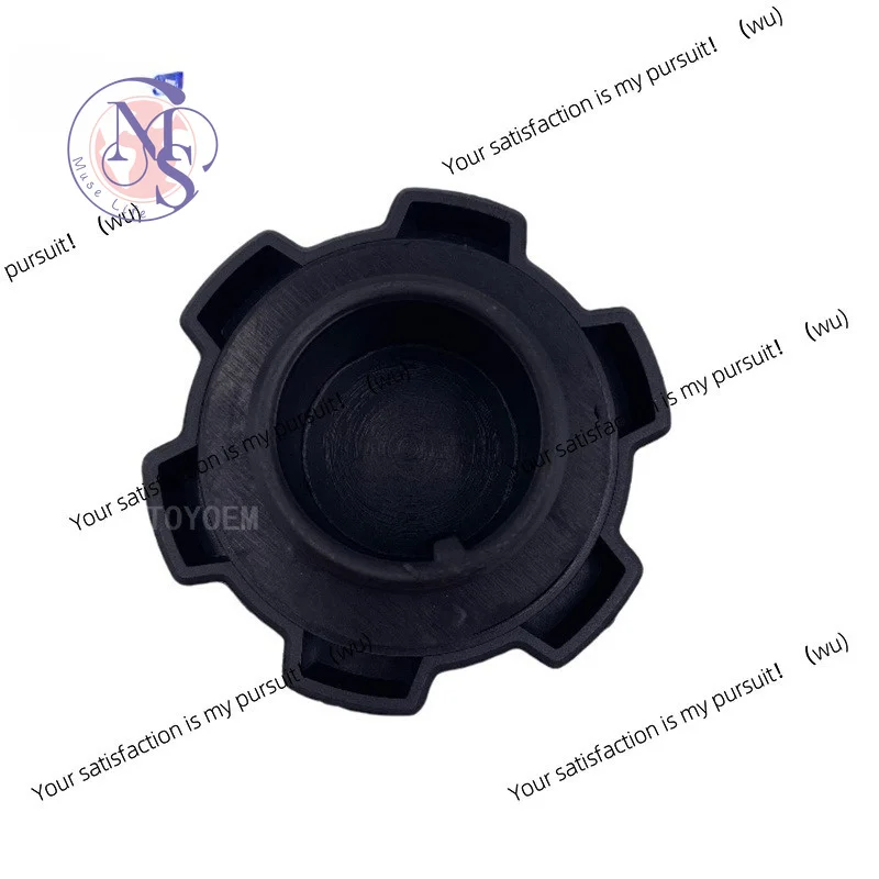 Suitable for Toyota Land Cruiser, Costa, Coolusawa oil cap, fuel tank cap 12180-55010