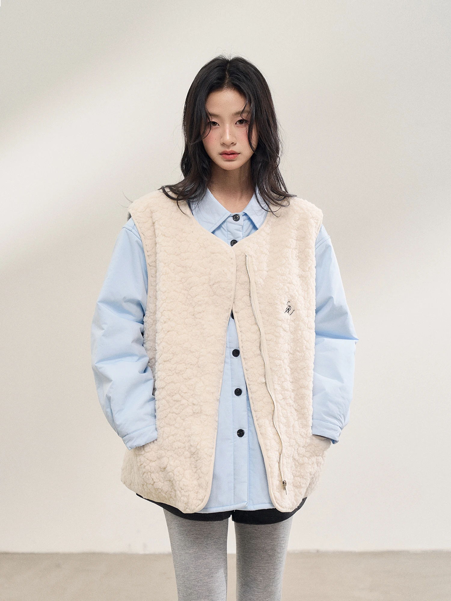 

Insliisa Women's eepskin Vest Casual Loose Autumn Winter Faionable All-Match Lamb Fur Vest Long Sve Zipper Closure