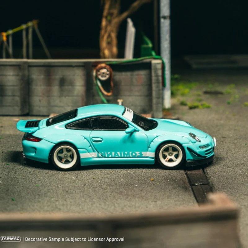 โมเดลรถยนต์ Tarmac Works 1:64 RWB 997 Lomianki สีน้ำเงิน ทำจากโลหะผสม