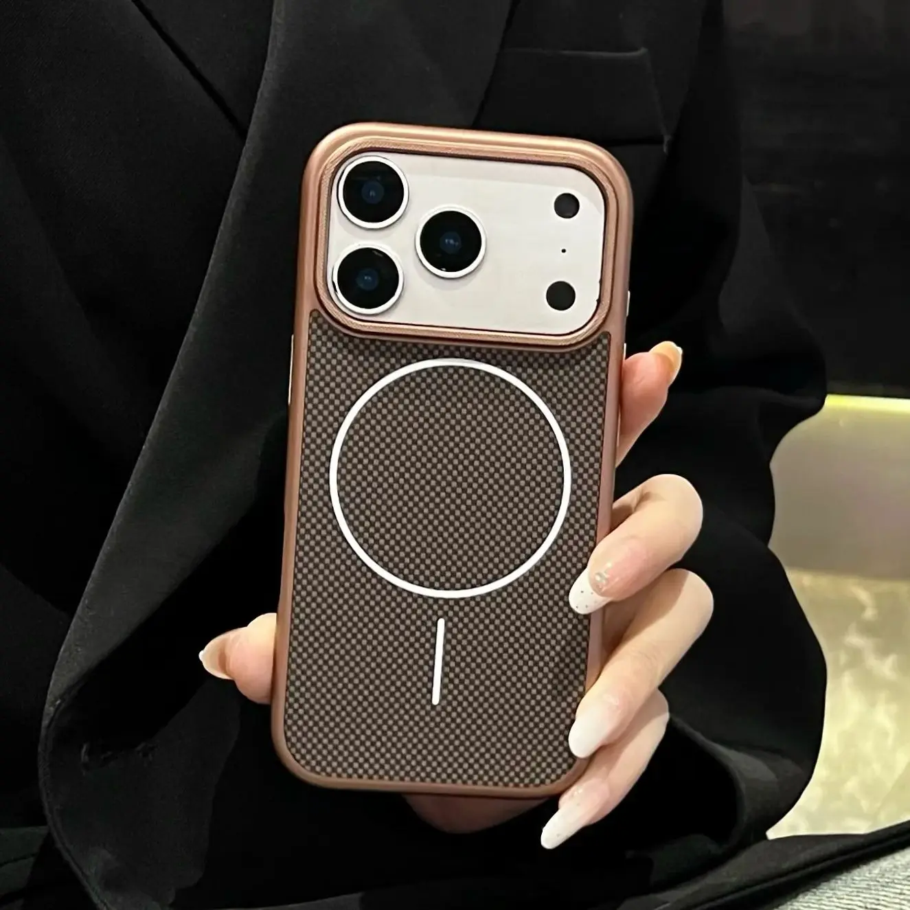 

Деловой решетчатый узор из углеродного волокна для чехла Magsafe для iPhone 17, 16, 15, 14, 13, Pro Max, противоударный защитный чехол для беспроводной зарядки