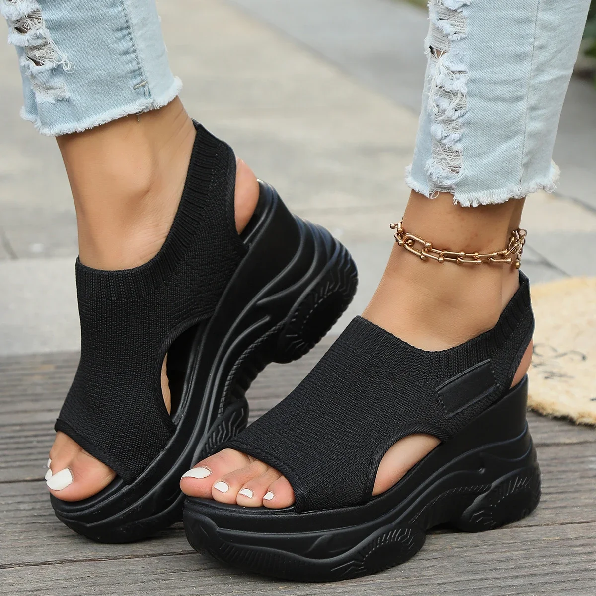 Sandal Wedge wanita 2024 hak musim panas elastis kain penutup kaki sandal wanita bersol tebal kasual modis sepatu sandal Platform