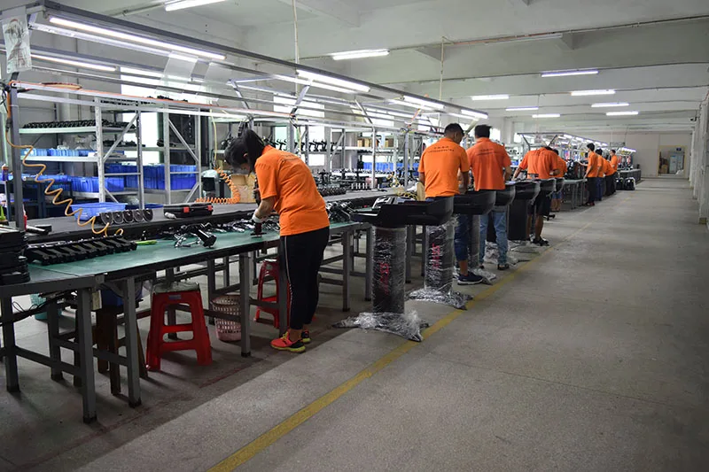 P6 كرة تنس الطاولة المحمولة رمي روبوت أوتوماتيكي للتدريب على المنافسة الداخلية