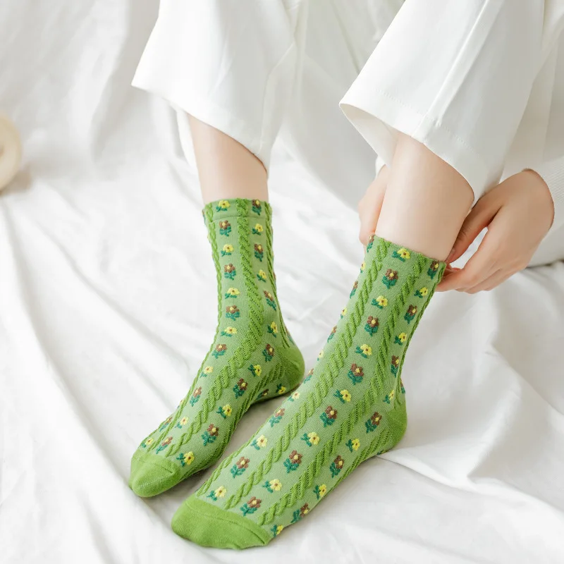 1 Pairs of Socks Women Korean Cartoon Flower Woman Socks Cotton Middle Tube Kawaii Joker Movement Cute Socks