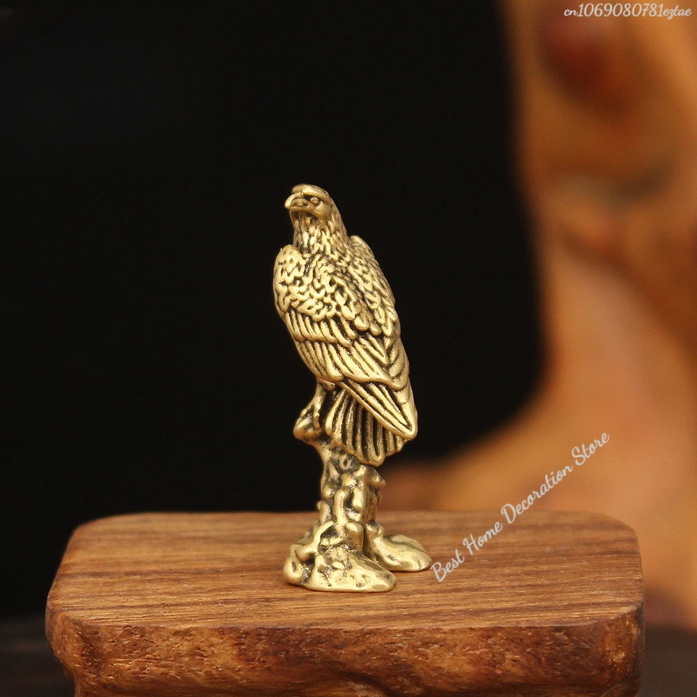 Estatua de águila de latón, estatua de Animal simulado Vintage, decoración de escritorio para el hogar y la Oficina, adorno, figura de Metal, accesorios, juguete para regalo