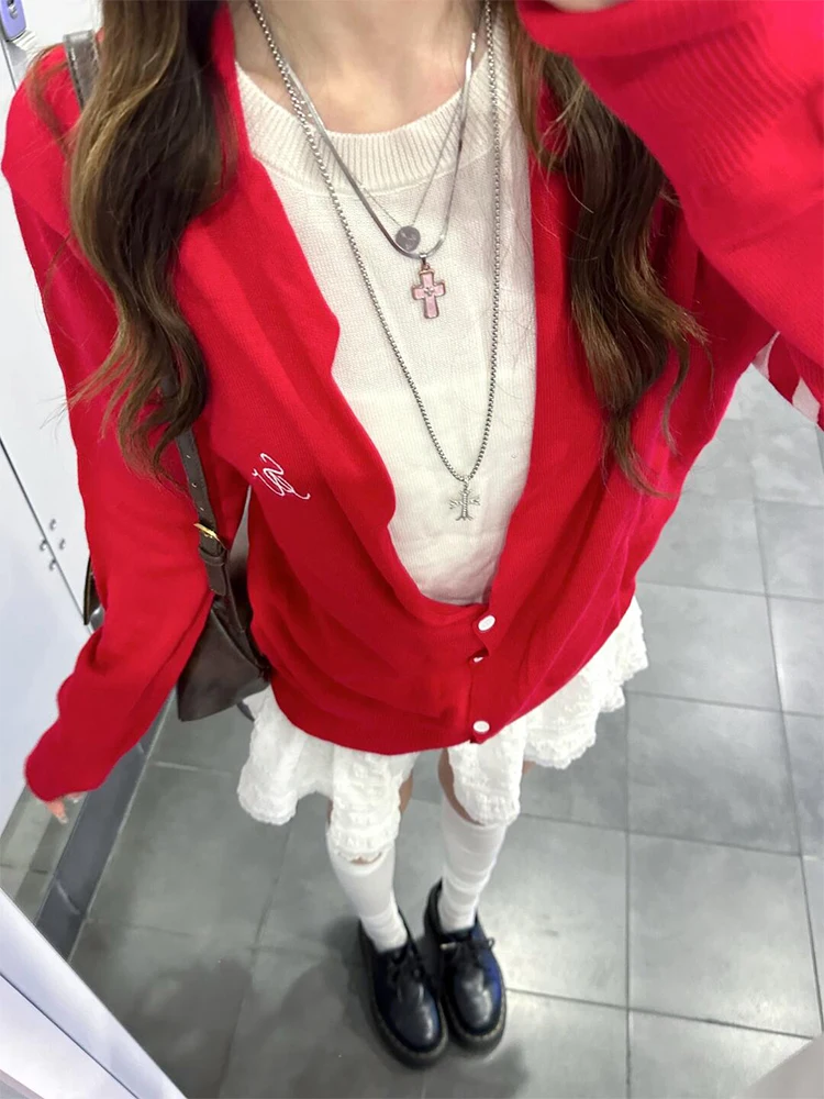 

Красный вязаный кардиган с V-образным вырезом в американском стиле, уникальный топ, женская мода, ретро, персонализированный, красивый, в корейском стиле...