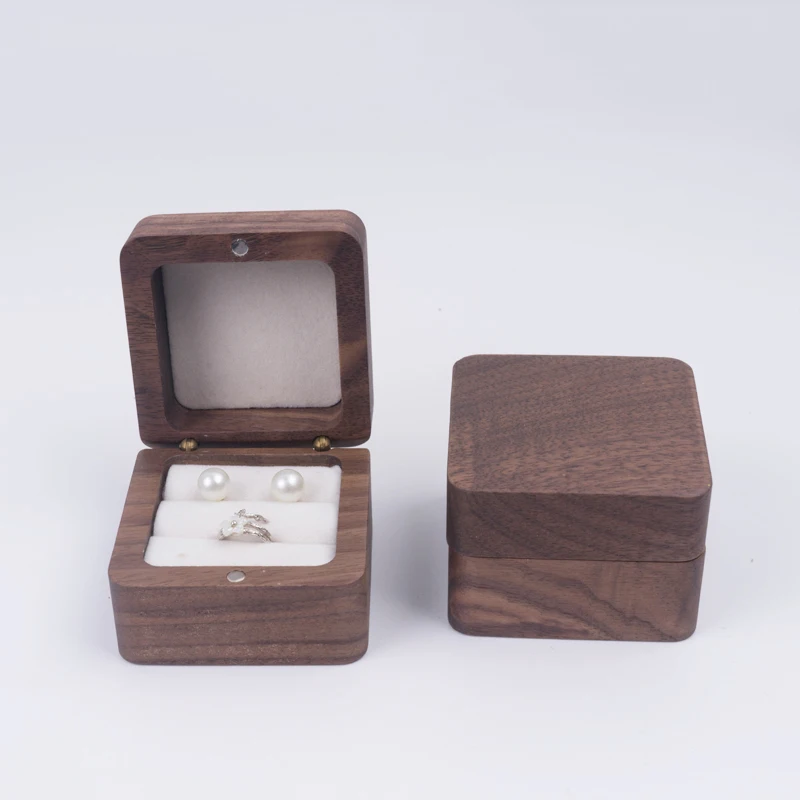 Vintage Wooden Ring Box Jewelry Organizer Square Wood Grain Wedding Rings Holder Earrings Jewelry Display Packaging Gift Boxes