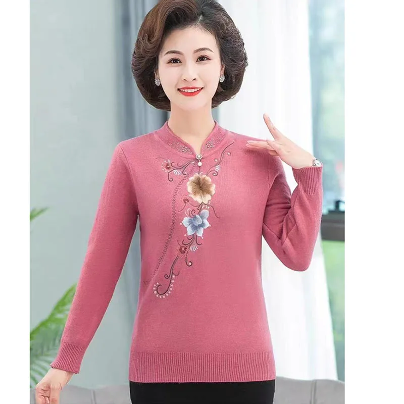 Middle Aged Women\'s Sweater Pullover Autumn Winter New Fashion Embroidered Long Sleeved Knitted Sweater Female Jumper Tops 4XL