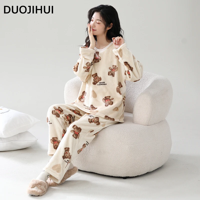 

DUOJIHUI Fashion Print Causal Pockets Pajamas for Women Winter New Sweet Flannel Thick Warm Soft Loose Simple Female Pajamas Set