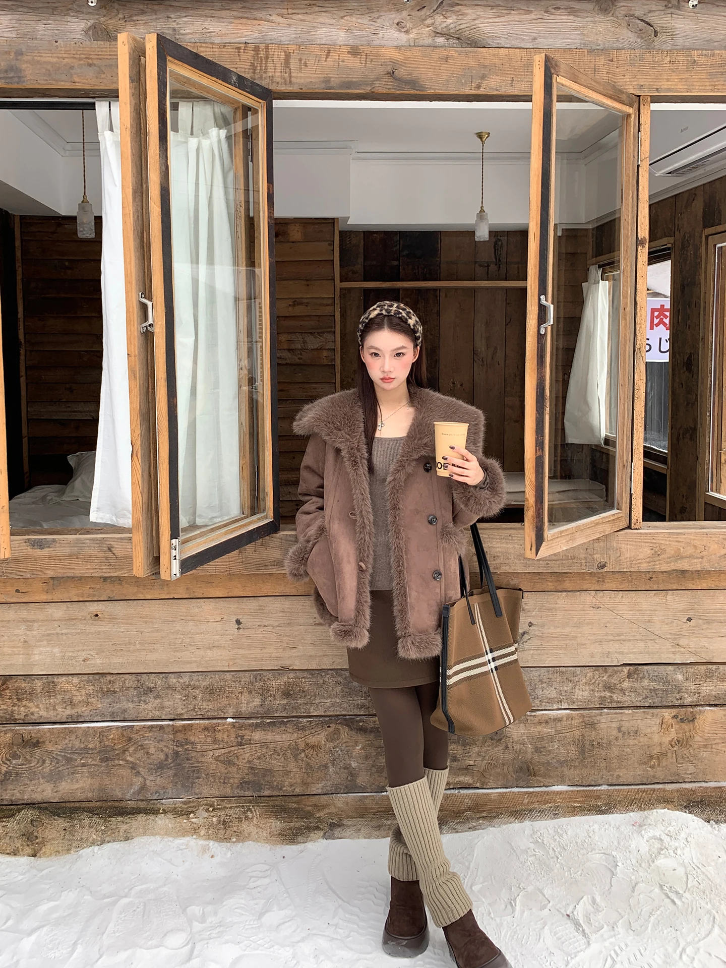 

Warm Suede Jaet Women's 2025 New Winter Fur Collar Cotton Coat Leather Fur Inteated Cotton Clothes Korean Sle Cotton Suit