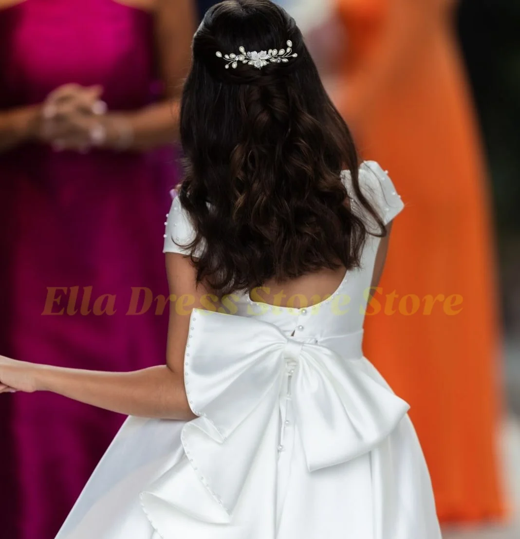 Großhandel Maßgeschneidertes Elegantes Prinzessinnen-Satin-Blumenmädchenkleid Hochzeit Prinzessin Kurzarm Elegantes Geburtstagsparty-Babykleid Maßanfertigung – Detail 2