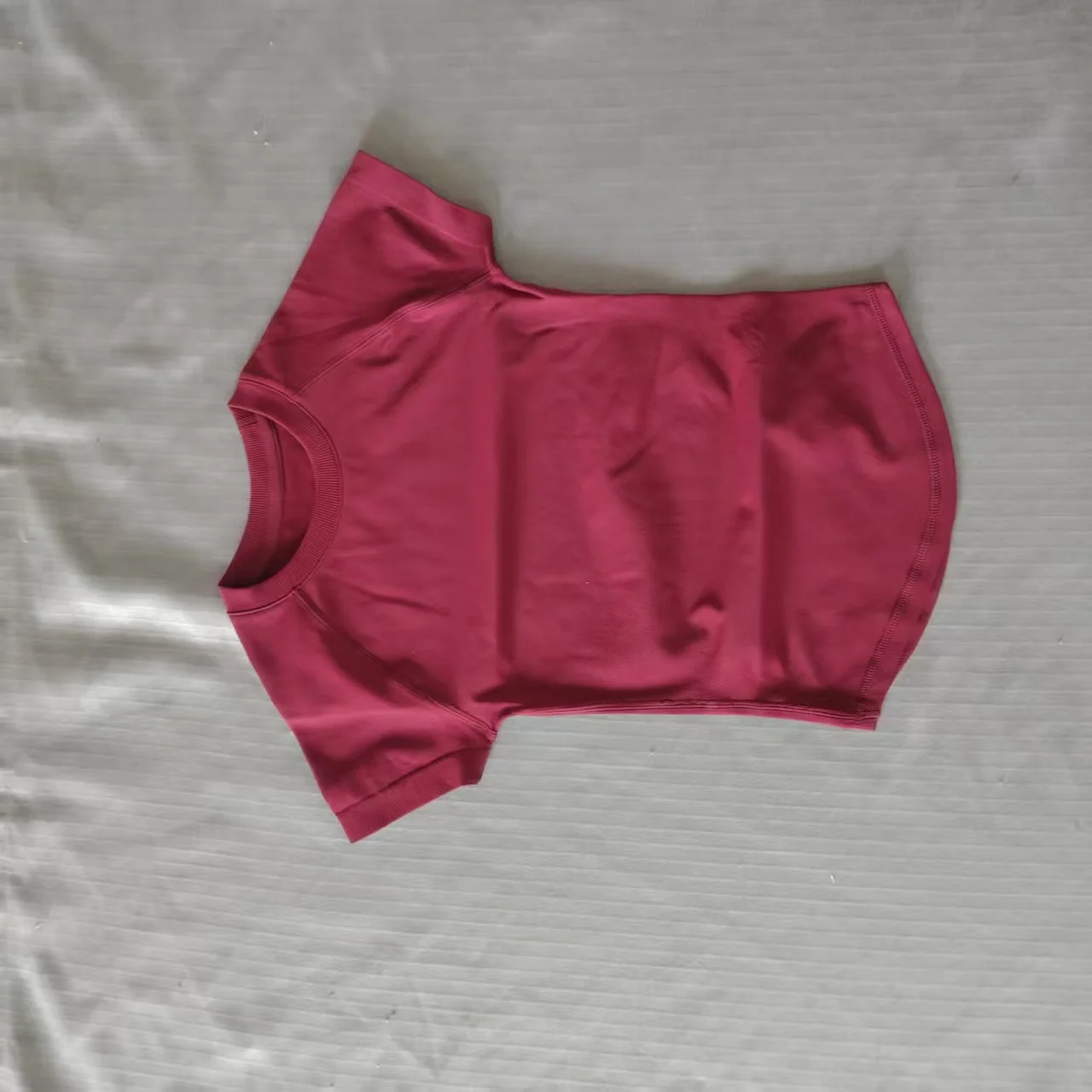 Haut de sport à manches courtes D LOGO Impact, vêtement de yoga sans couture, t-shirt de fitness pou