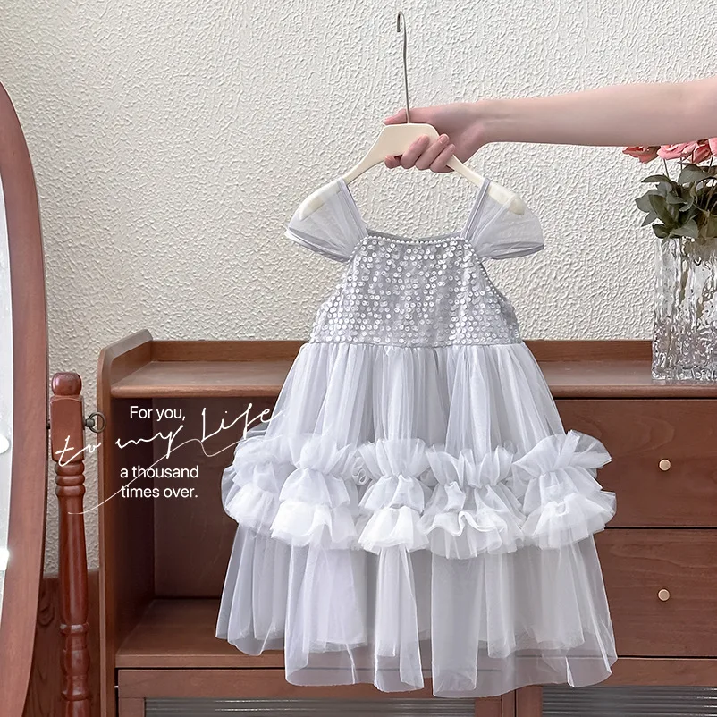 ชุดเจ้าหญิงสาว 2025 ฤดูร้อนใหม่ตาข่ายเค้กกระโปรงคุณภาพสูงสีเทาวันเกิดอุตสาหกรรมหนักชุดประกายกระโปรงอ้วน