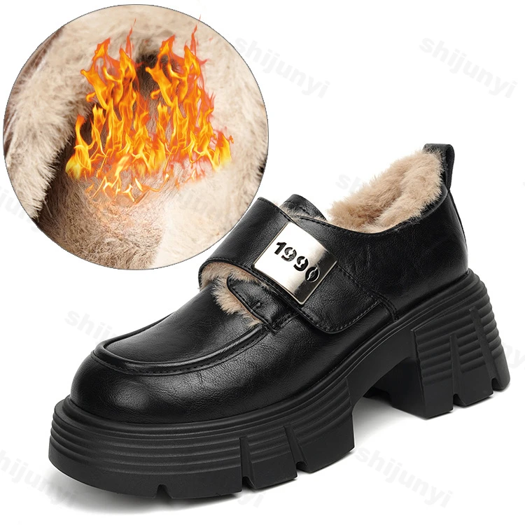 2025 Nieuwe Vrouwen Enkellaarsjes Korte Pluche Loafers Platform Lederen Schoenen Mode Winter Designer Vrouw Dikke Hak Chelsea Sneeuwschoenen