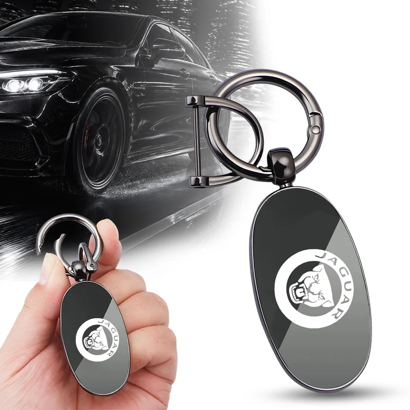 Jaguar Oval Metallnyckelring Svart Spegel - usage example