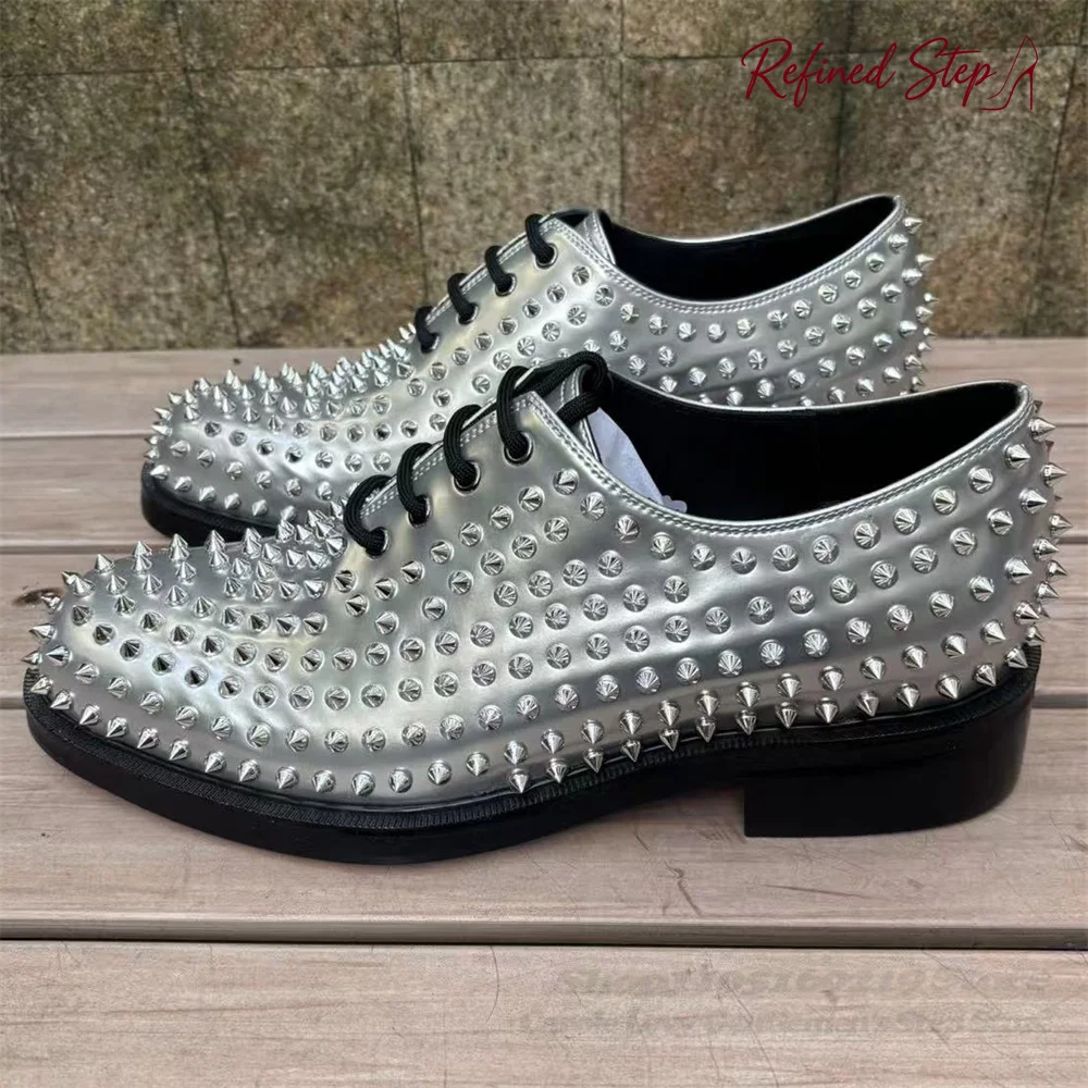 Silver Leather Oxford Shoes Men Winter New Round Toe Lace Up Buxiness Casual Shoes Punk Style Metallic Stud Spikes Studded Shoes