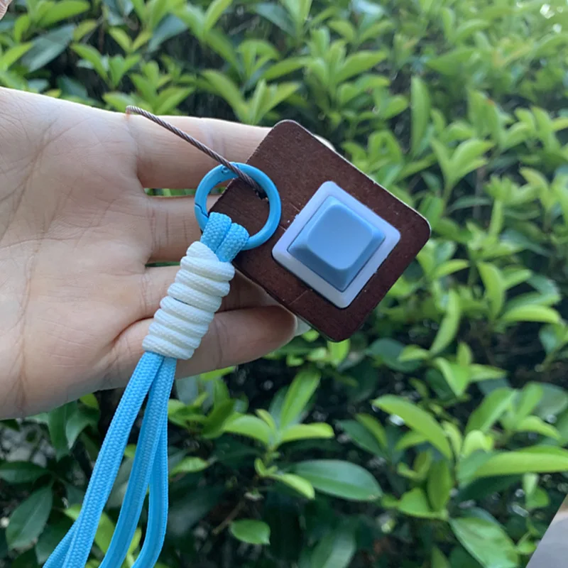 木製 EDC キーボードフィジェットクリックおもちゃキーホルダーキーキャップストレスリリーフ子供大人のギフト指ボタン抗ストレスおもちゃ