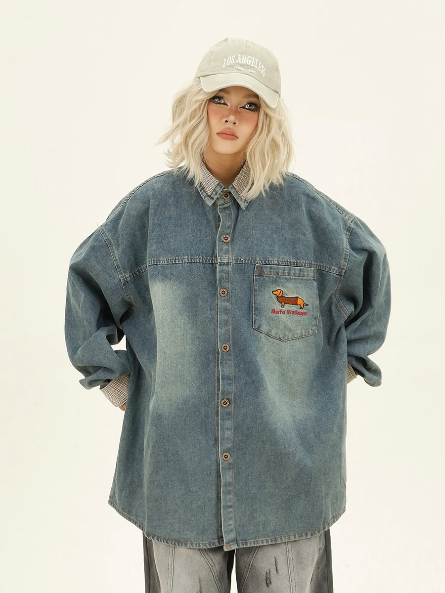 

Новая модная женская джинсовая рубашка оверсайз с длинным рукавом в стиле ретро, осень 2024, с принтом собак, трендовая повседневная модель