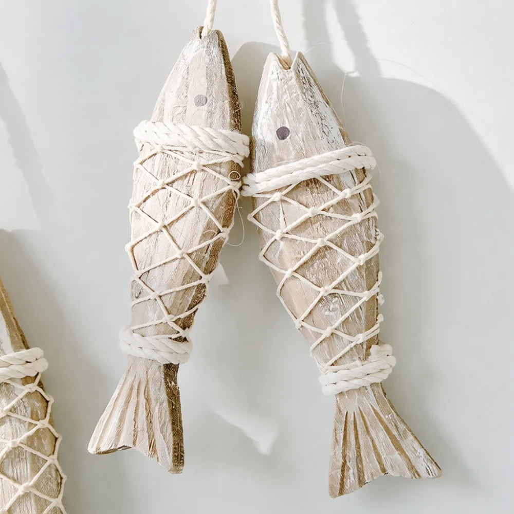 Vintage Mediterranean Wooden Fish Hanging Ornament Rustic Carved Wall Decor For Home Living Room Bedroom Art Craft Gift
