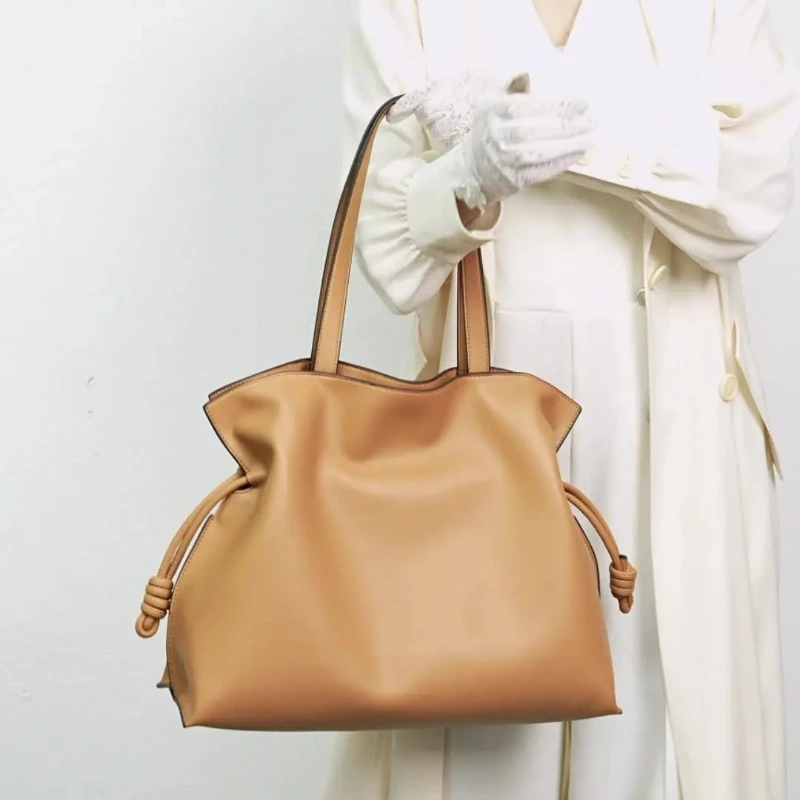 Womens Shoulder Bags High-End Leather Bucket Bag Drawstring Pleated Soft Cowhide Single Shoulder Tote Lucky Bag for Daily Use