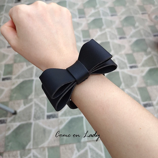 Leather bow bracelet clearance