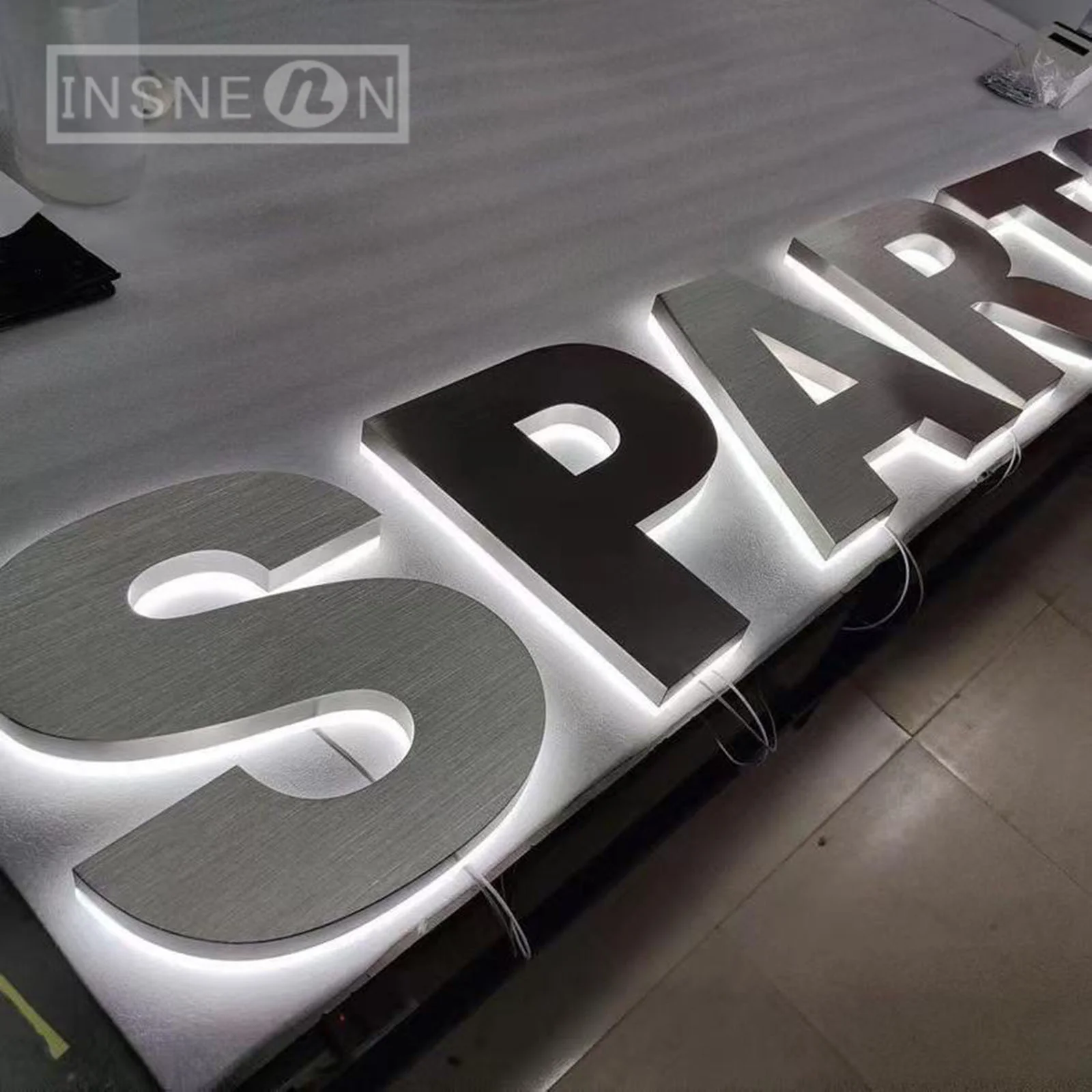 3d Acryl Letters Led Licht Karakter Outdoor Corporatie Winkel Kantoor Verlichte Led Bewegwijzering