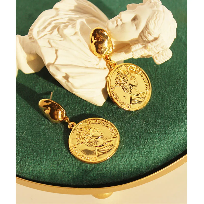 Vintage Queen Medallion Coin Earrings Pendant Brass Gold Plated Jewelry Gift 925 Silver Post