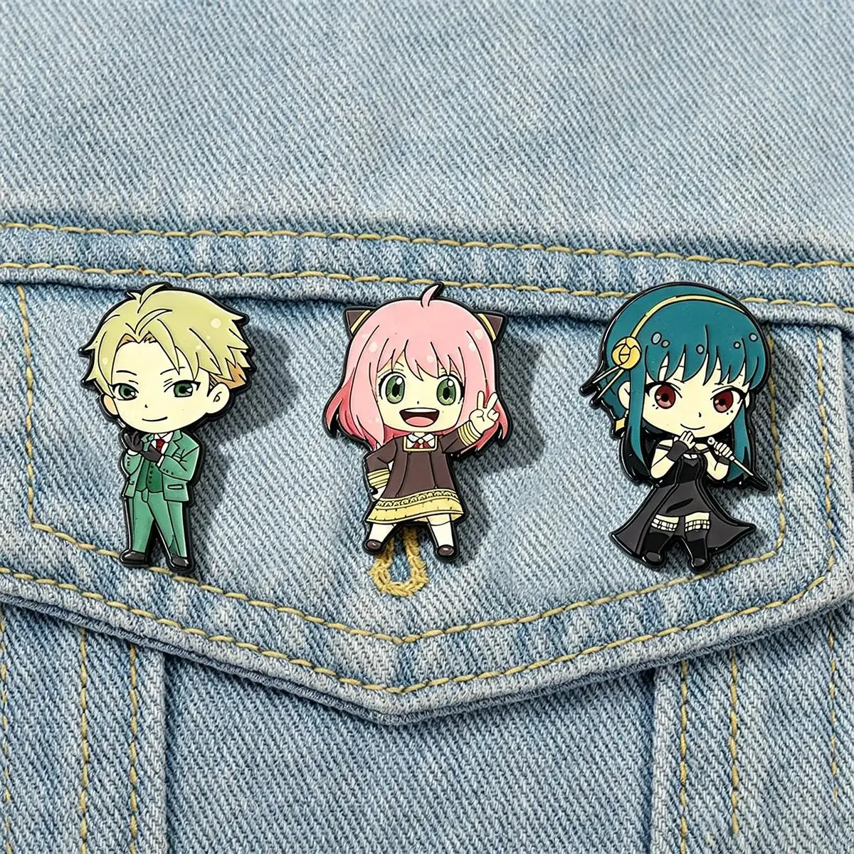 3Pcs/Set Anime SPY×FAMILY Enamel Brooch Lloyd Anya Yor Lapel Metal Badge Cosplay Clothing Jewelry Accessories Gift For Friends