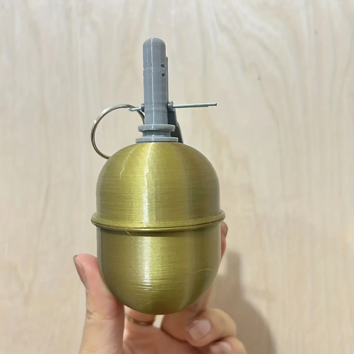 Film And Television Prop Military style model green 3D printed souvenir decoration Craft Ornament Storage Jar Static Model ﻿