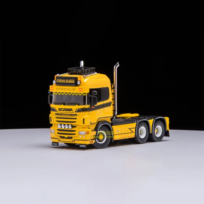 Diecast 1:64 Scale Revive Tractor R Truck Head Simulation Alloy Car Model Static Display Collectible Gift Ornament Souvenir Toy