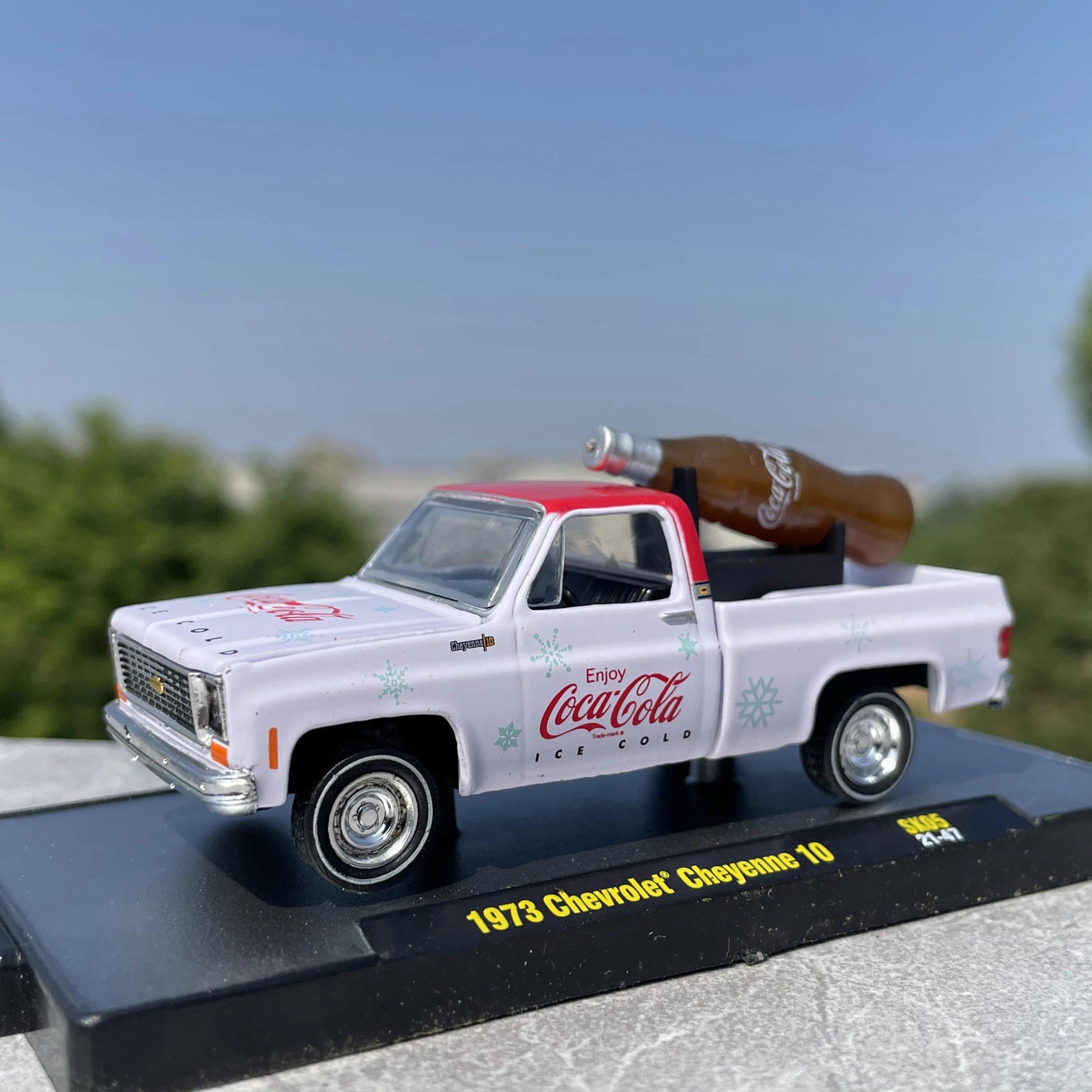 Escala 1:64 liga fundida 1973 chevrolet cheyenne 10 menino brinquedos carros modelo clássicos nostalgia presentes adultos lembrança exibição estática