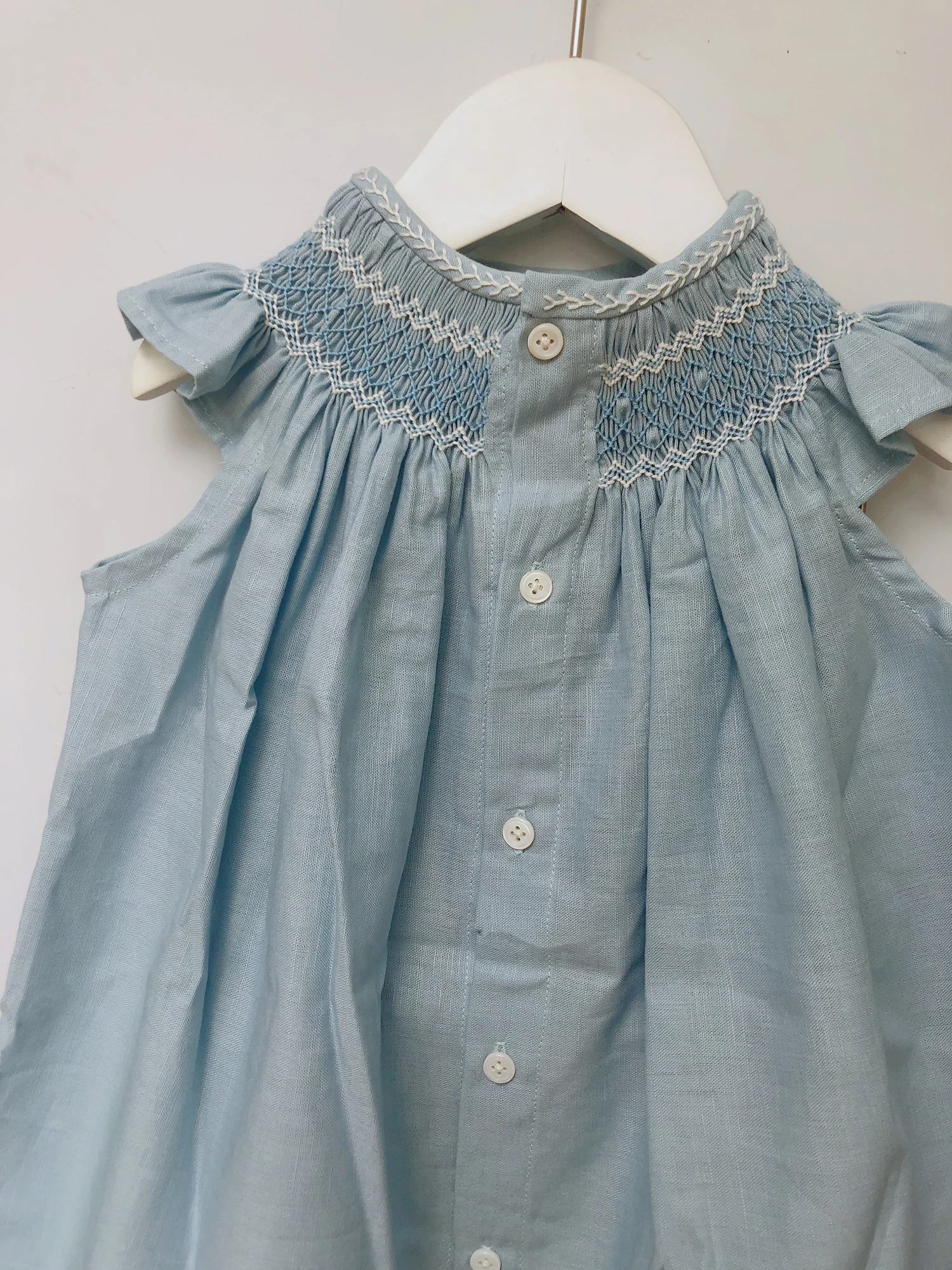 Girls Smocking Bishop Dress Summer Blue Cotton And Linen Flying Sleeve Handmade Skirt Children\'s Boutique Clothing