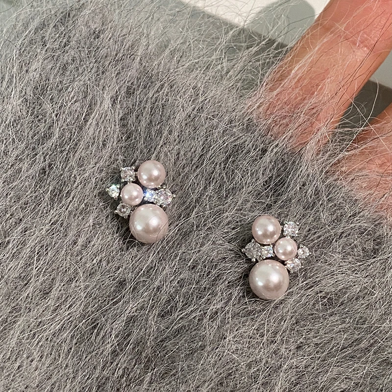 Elegante Rosé-Lila Imitationsperlen Mikro-Pavé Zirkonia Ohrstecker für Damen Mini-Accessoire Junge Luxus-Modeschmuck – Detail 7