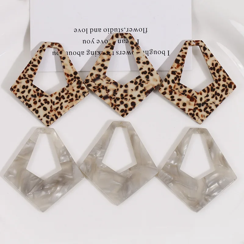 2pcs Trendy and personalized leopard print spot geometric diamond perforated acetic acid shell hollow ring earrings DIY jewelry