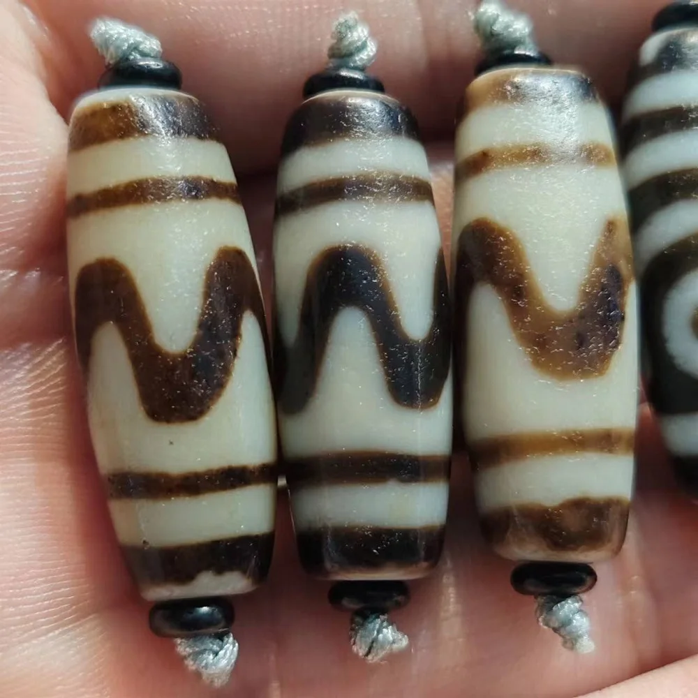 1pcs Taiwan infiltration high oil weathering 2 eyes tiger teeth handmade agate Tianzhu necklace pendant DIY accessory Dzi