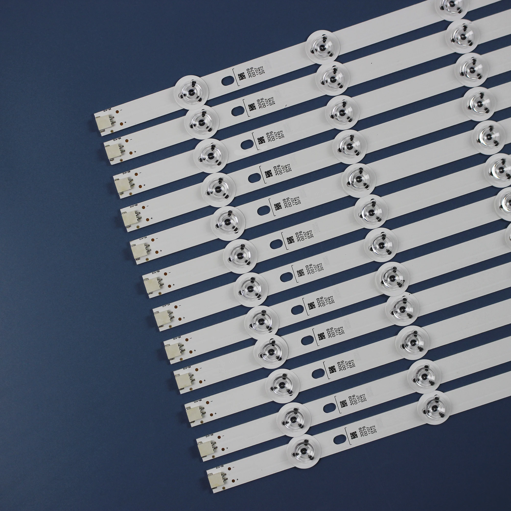 LED قطاع (12) لباناسونيك TX-55CX400B TX-55CX400E TX55CX400B TX-55CXW404 TX-55CX350B 550DLED_SLIM_REV01 30090076