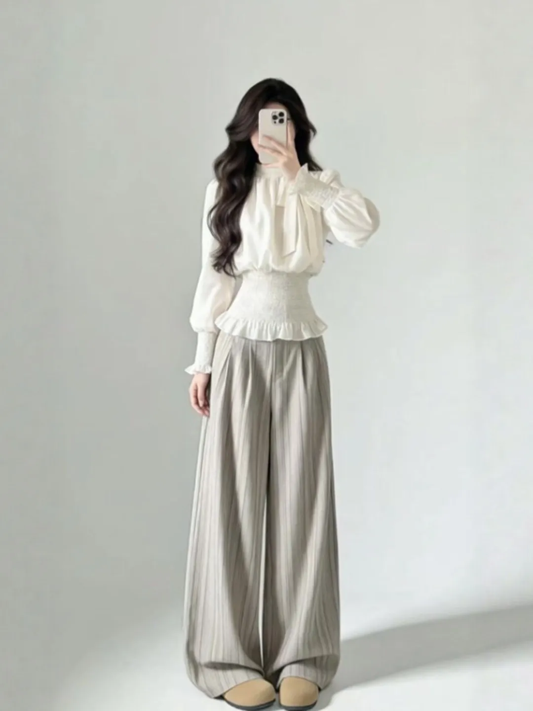 

Slimming Waist Shirt Women's Style French Style Long Sleeve round Neck Breathable Skin-Friendly Casual Wear Spring New Arrivals