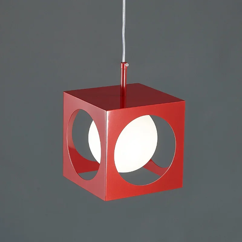 Imagem -02 - Nordic Designer Pendant Lamp Space Age Cube Luz Quadrada para Cozinha Foyer Decoração do Quarto Restaurante Pendurado Luzes Vermelhas