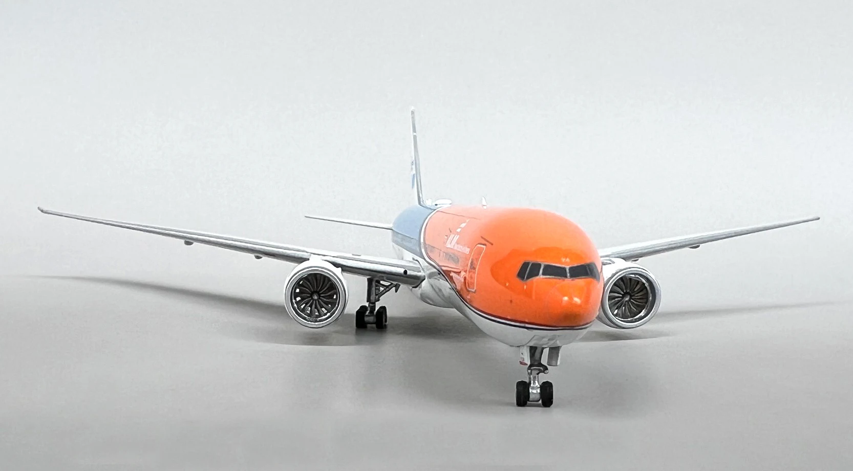 1/400 Ph 11860 Dutch KLM B777-300ER aircraft model PH-BVA Alloy Collection Aircraft Model