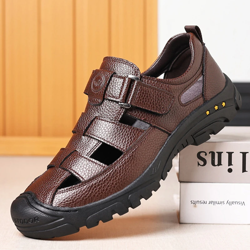 2024 Summer Shoes Men Sandals Hollow Out Breathable Genuine Leather Casual Shoes Man Driving Beach Sandals Soft Sole Men Sandal